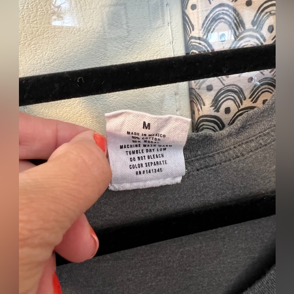 Let Luv Rolling Stones graphic tee, medium. Very good condition. - Picture 6 of 8